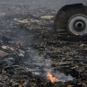 СМИ: В телах жертв крушения «боинга» MH17 нашли осколки «Бука»
